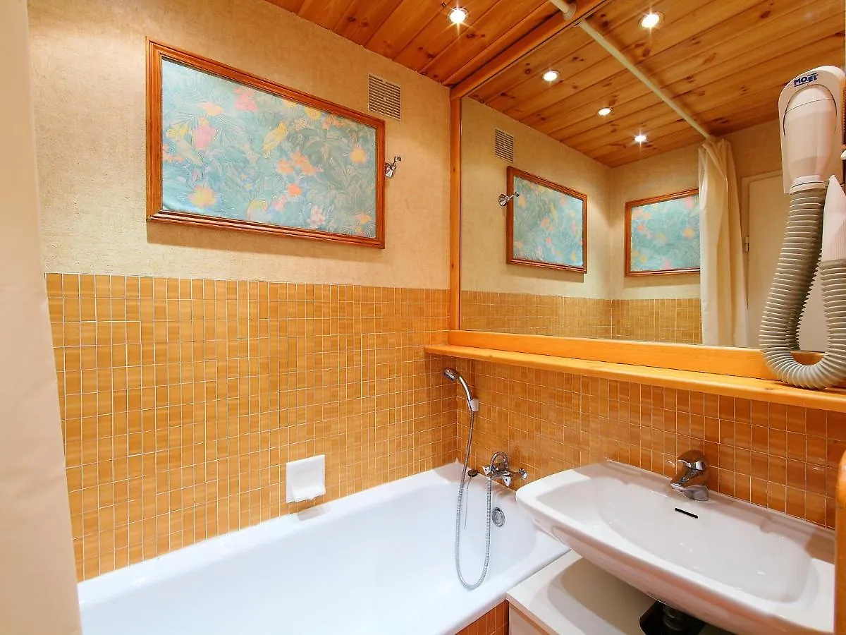 Apartment Le Curling A - Val Claret-17 By Interhome Tignes